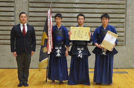 男子２部　優勝　日立工業高校